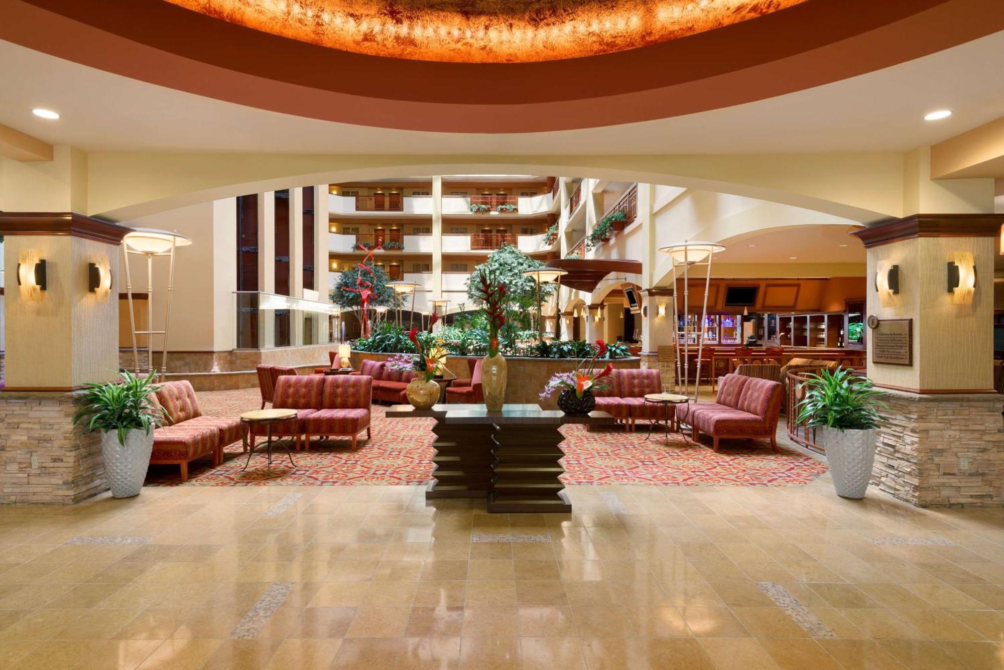 Embassy Suites By Hilton Norman Hotel & Conference Center Екстериор снимка