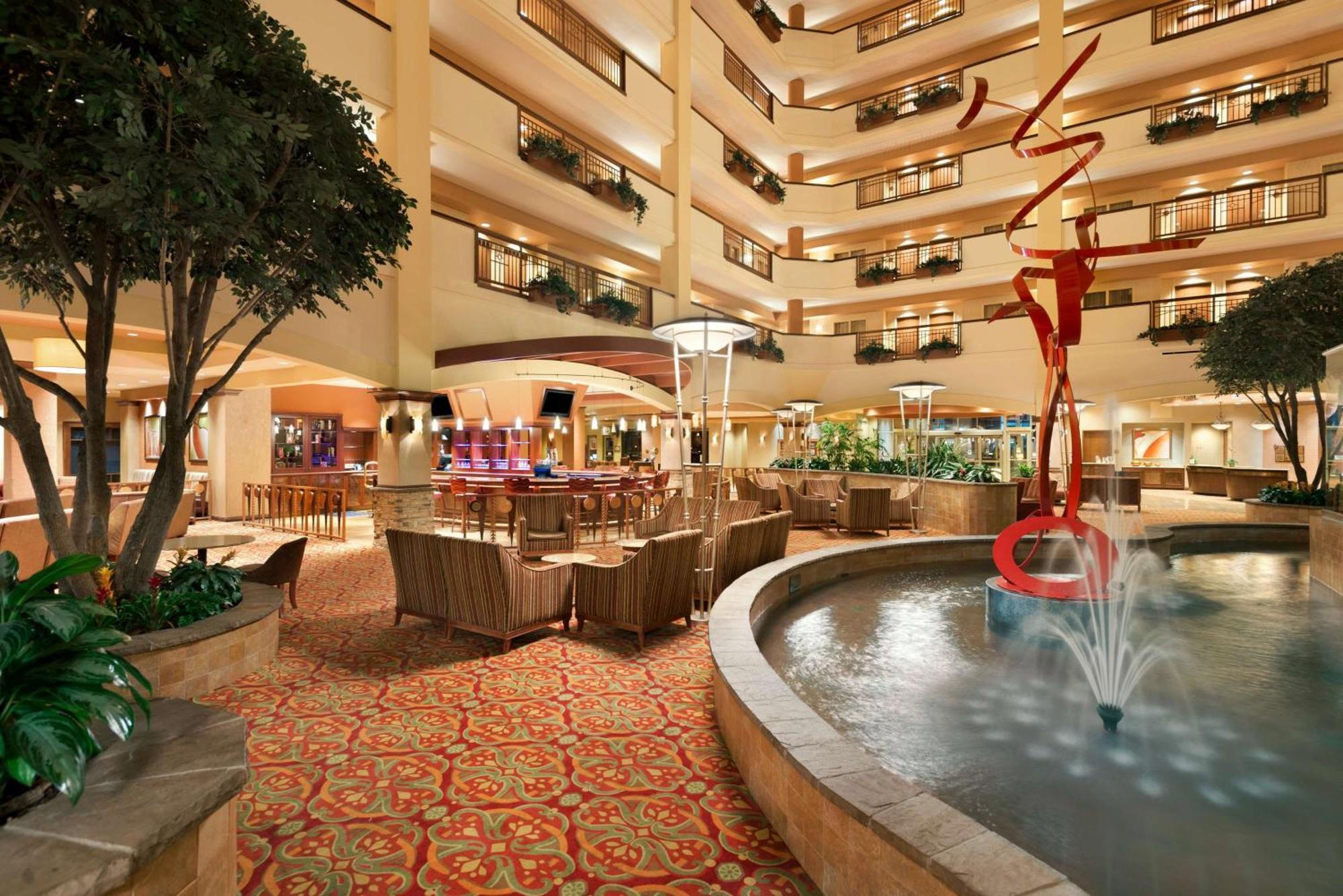 Embassy Suites By Hilton Norman Hotel & Conference Center Екстериор снимка